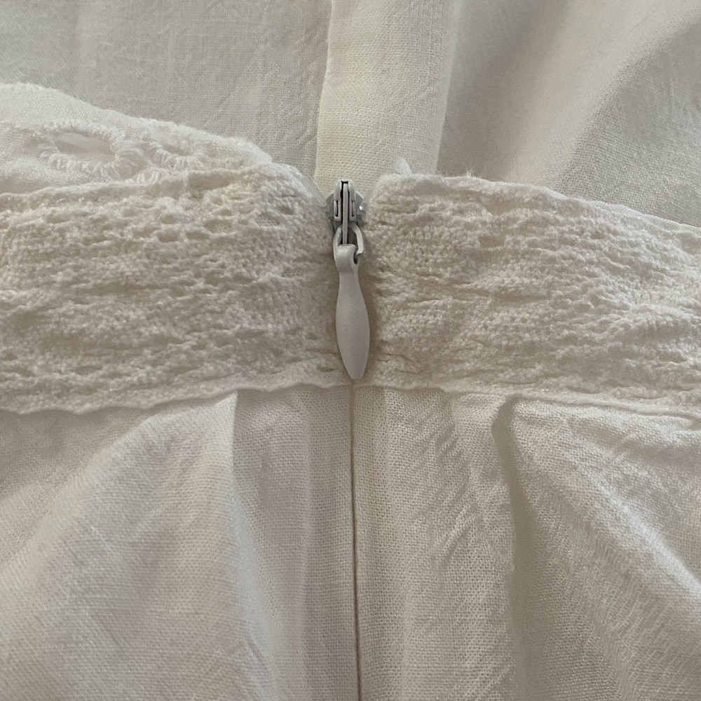 Women Your Favorite White Adjustable Spaghetti Strap V Neck Lined Summer Top - Picture 3 of 5